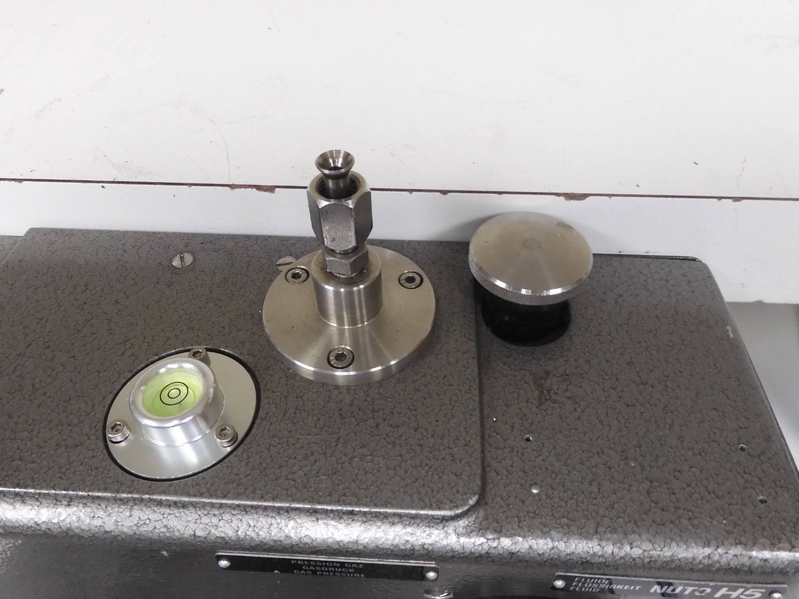 Desgranges et Huot - 5213 - Primary Standard Pressure Calibrator 5-15K - QG52 - Image 3