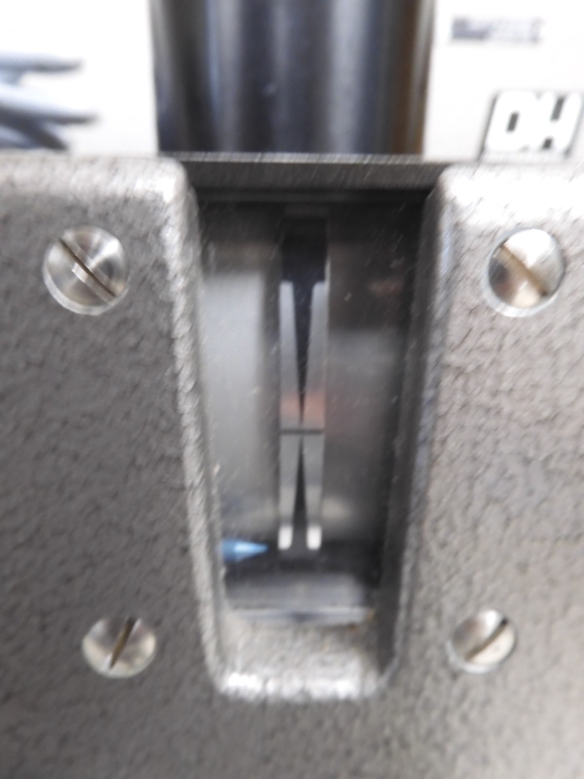 Desgranges et Huot - 5213 - Primary Standard Pressure Calibrator 5-15K - QG52 - Image 5