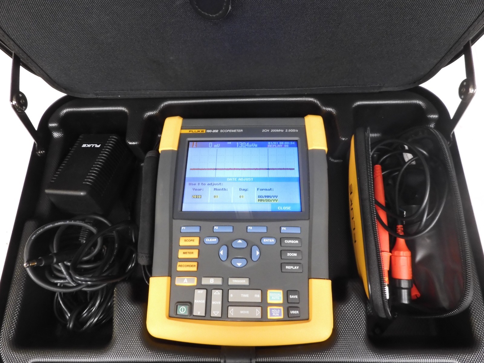 Fluke - 190-202 -200MHz 2.5GS/s 2 channel Digital Oscilloscope/Scopemeter - QF58