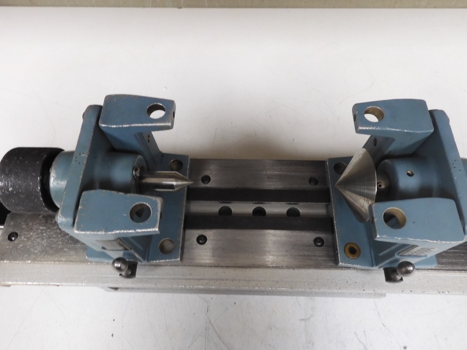 LaserMike - Laser Micrometer Stage - 19" Stage Length, 12" travel, 4" swing QF12 - Image 4