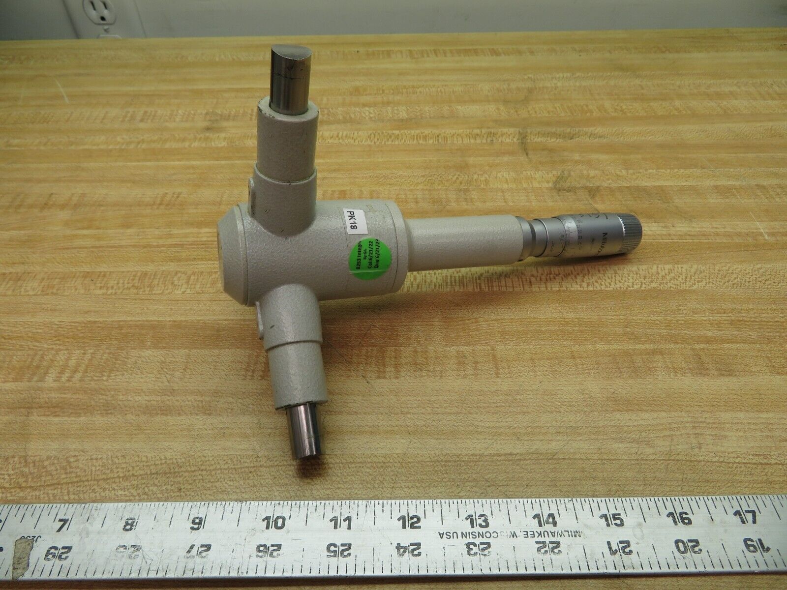 MITUTOYO 368 Holtest 3 point Bore Inside Micrometer 67″ Range 0.0002