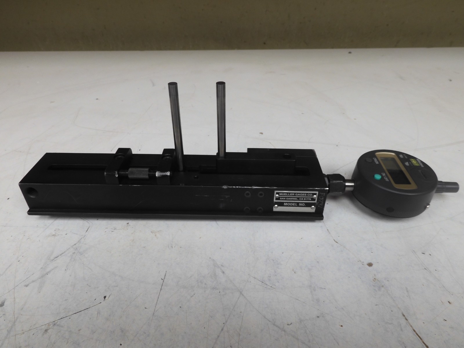 MUELLER GAGE - 88 Series - Adjustable Diameter & Groove Gage - .0005" - QF30