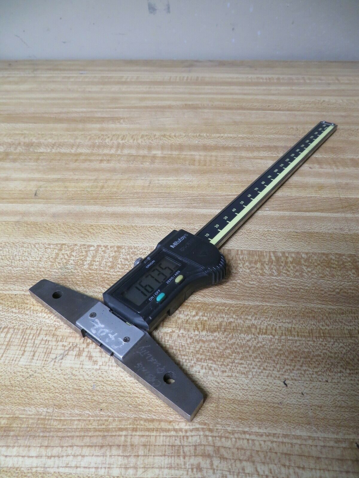 Mitutoyo ABSOLUTE Digimatic Depth Gage, 0200mm 57120230 OX41