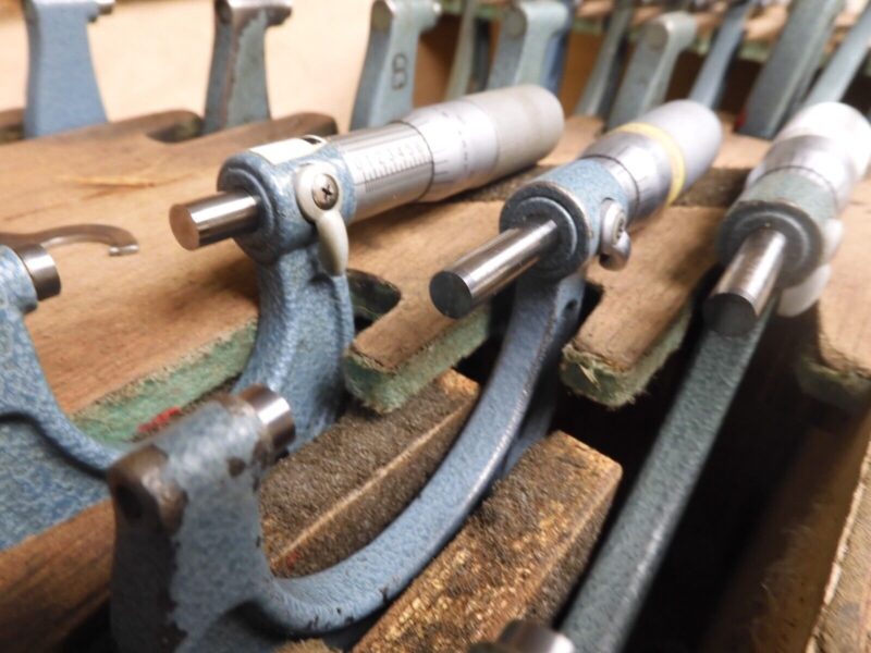 Mitutoyo - model 103 - 0-12" - English Outside Micrometer Set - PW77 - Image 7
