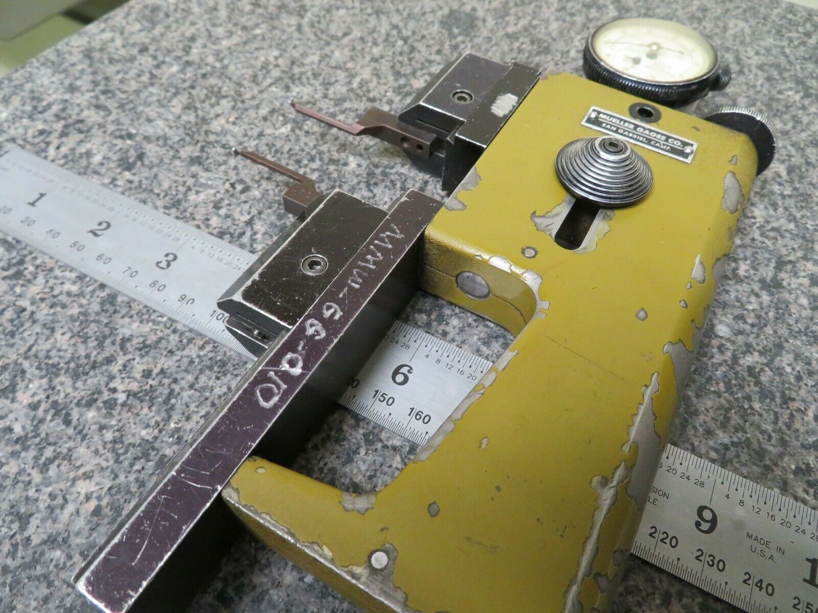Mueller Gage Model 179 Parallel Movement Groove Diameter Gage OU74