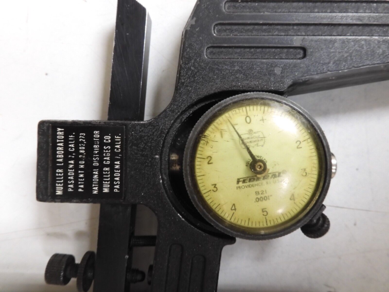 Mueller Gage - mdl 1915 - 1.030-7.125"/.0001" Groove Diameter Gage w/ case- PS33 - Image 4