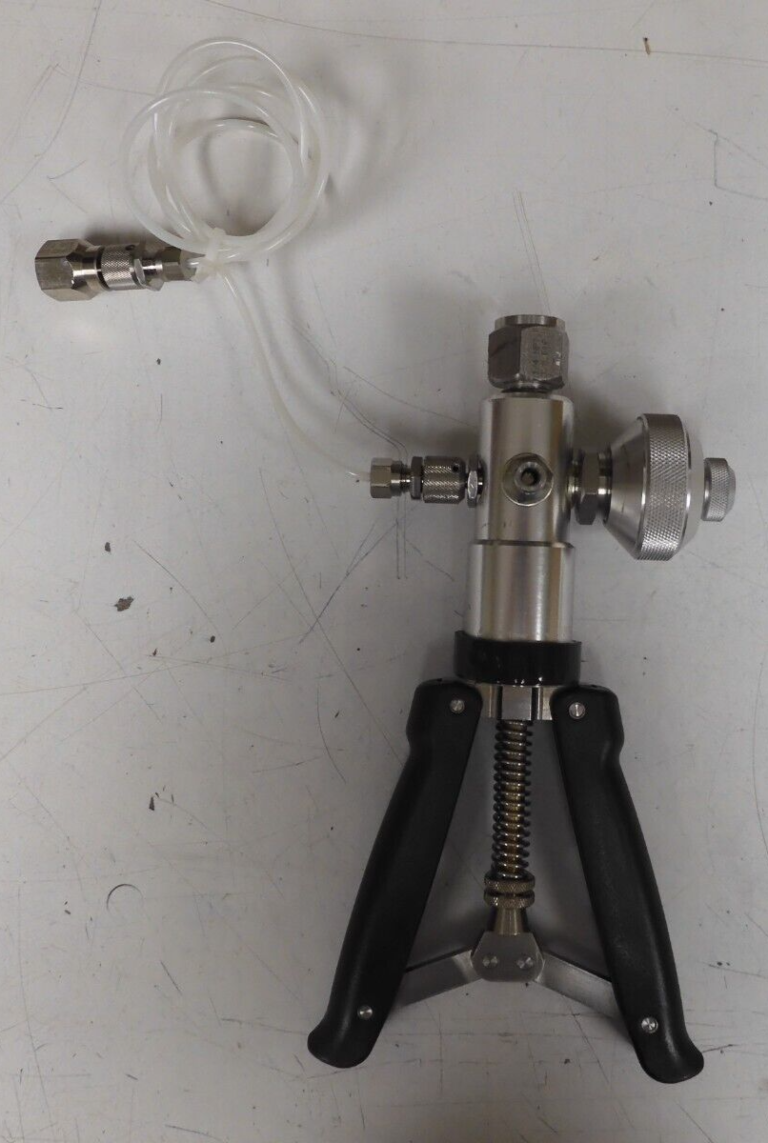 Pneumatic Pressure Calibration Hand Pump PJ21 Bullseye Calibration