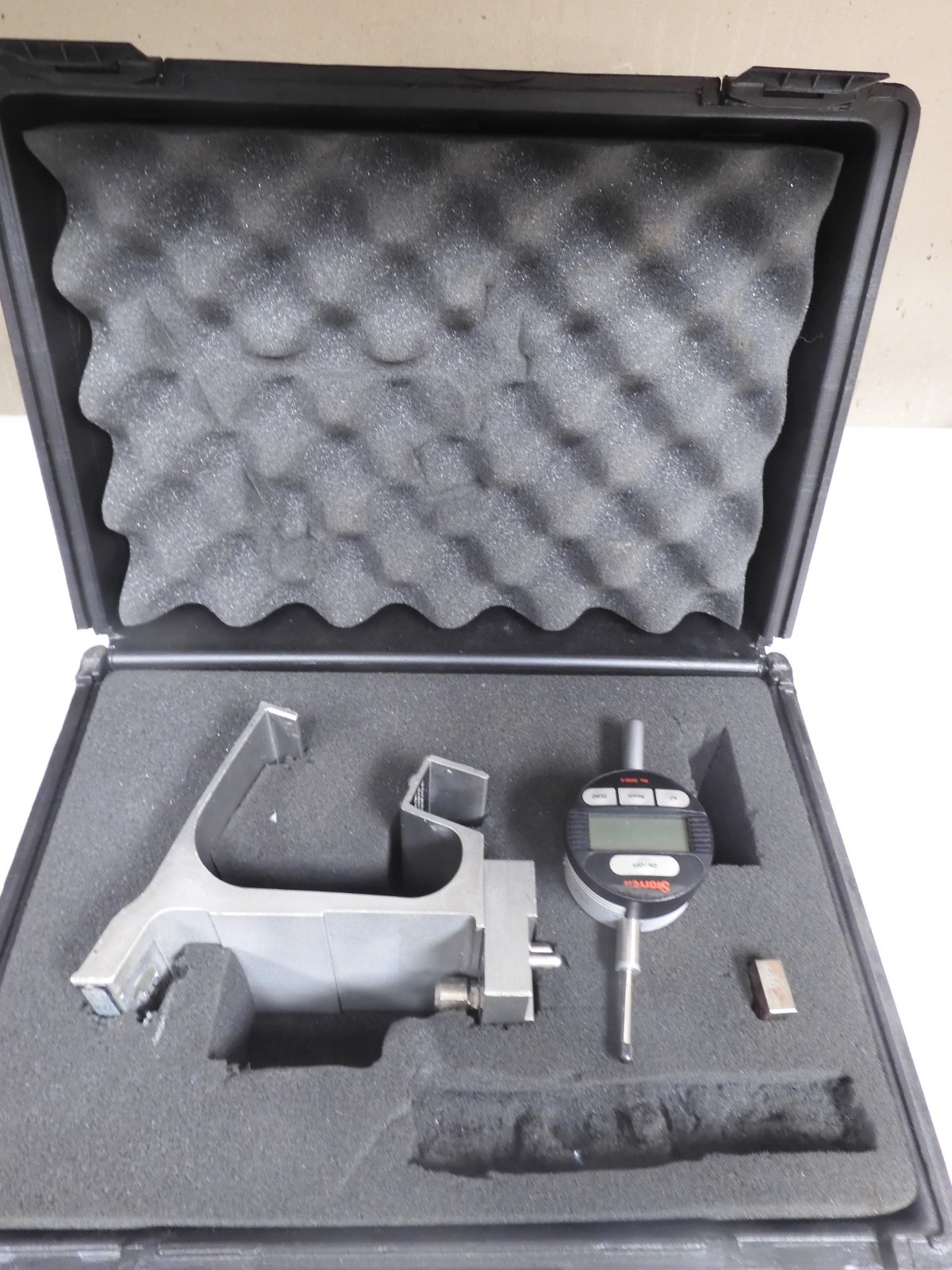 Almen Gage - model TSP-3 Rev. B - w/Starrett Digital Indicator and case - QF40
