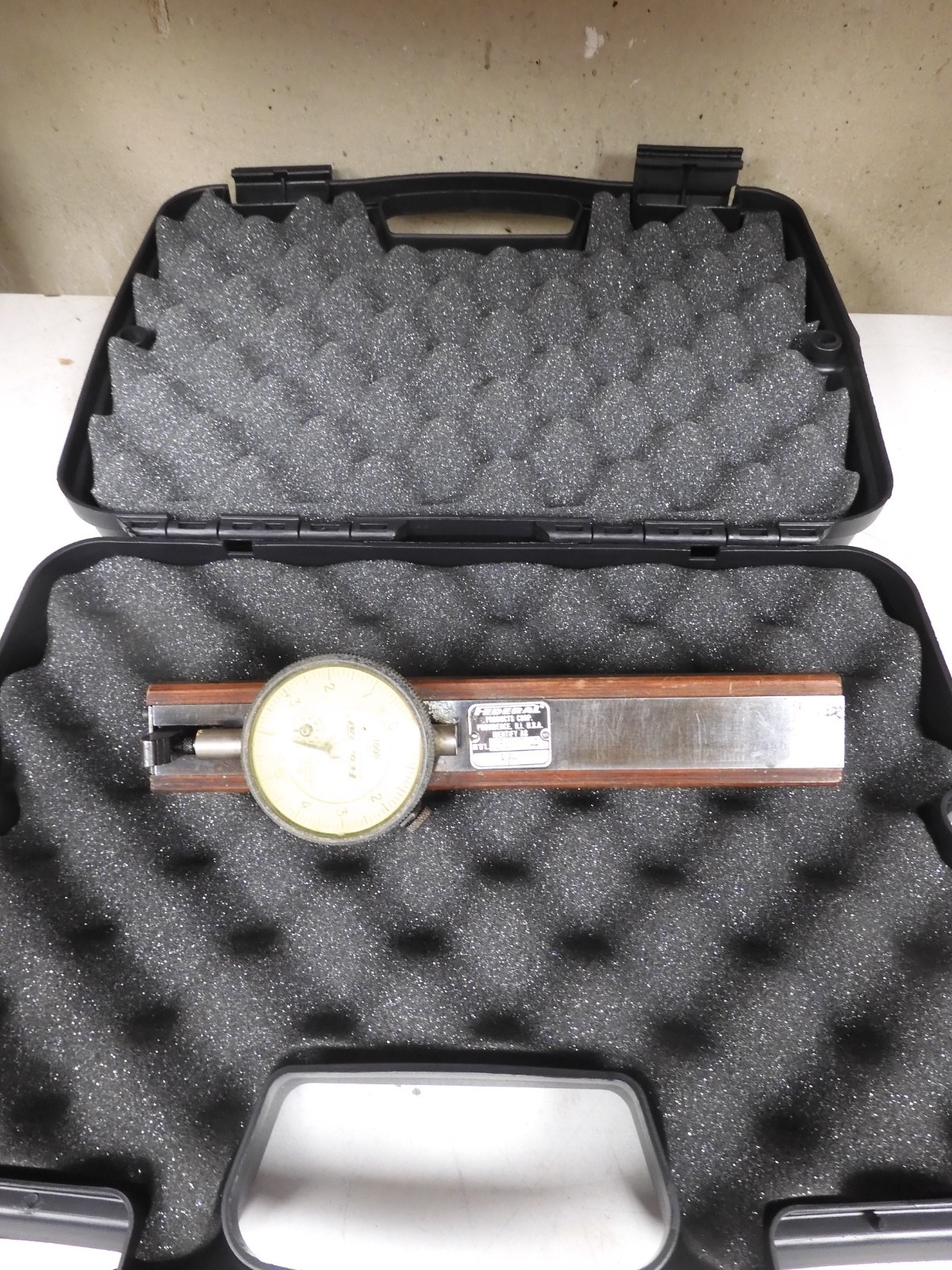 Federal Gage - Model 36P - Shallow Diameter Gage 1-8"/.0001" - QK48