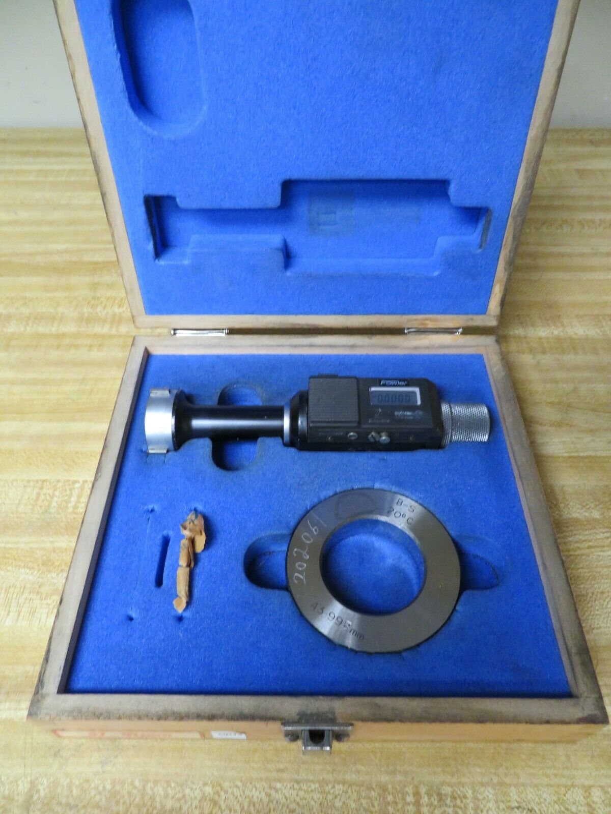 Fowler Bowers Sylvac Electronic Bore Gage,1.5 2.0"/37 50mm OR14