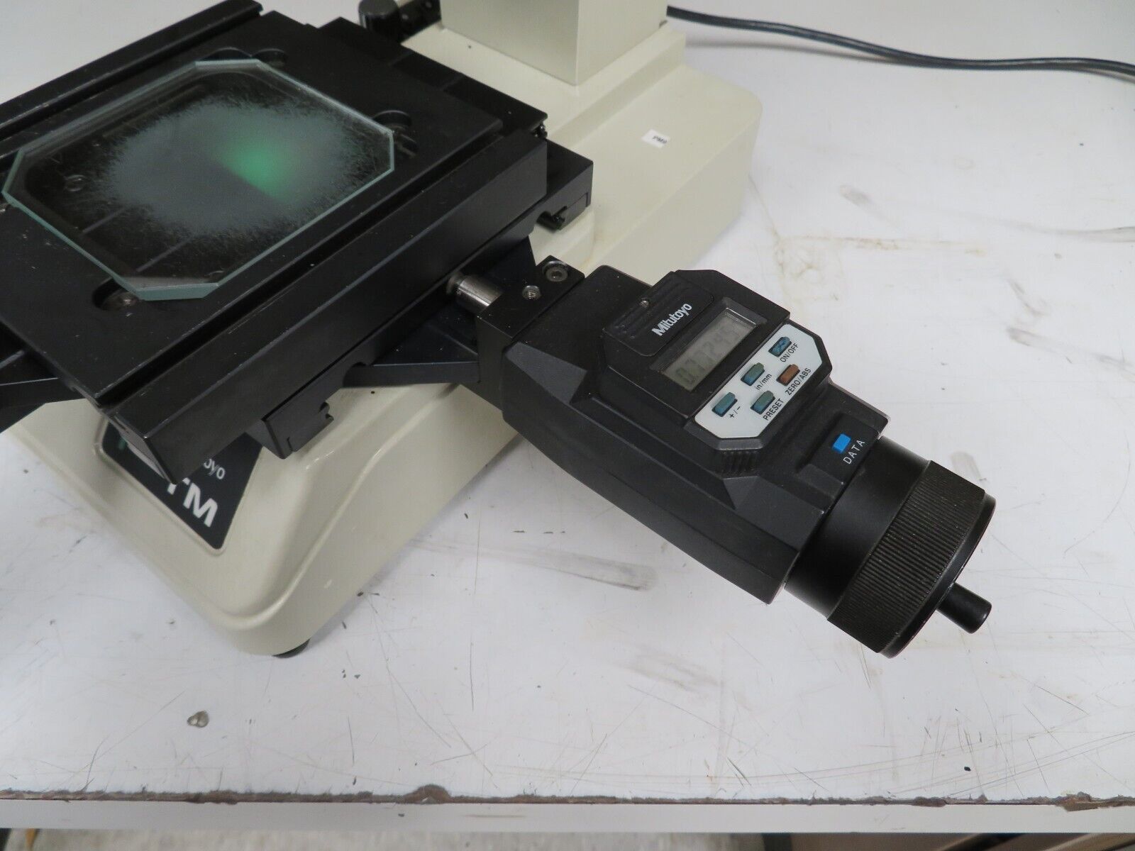 Mitutoyo 176-811A TM Mic Heads 30x Toolmakers Microscope 2 X 2 PM9 –  Bullseye Calibration