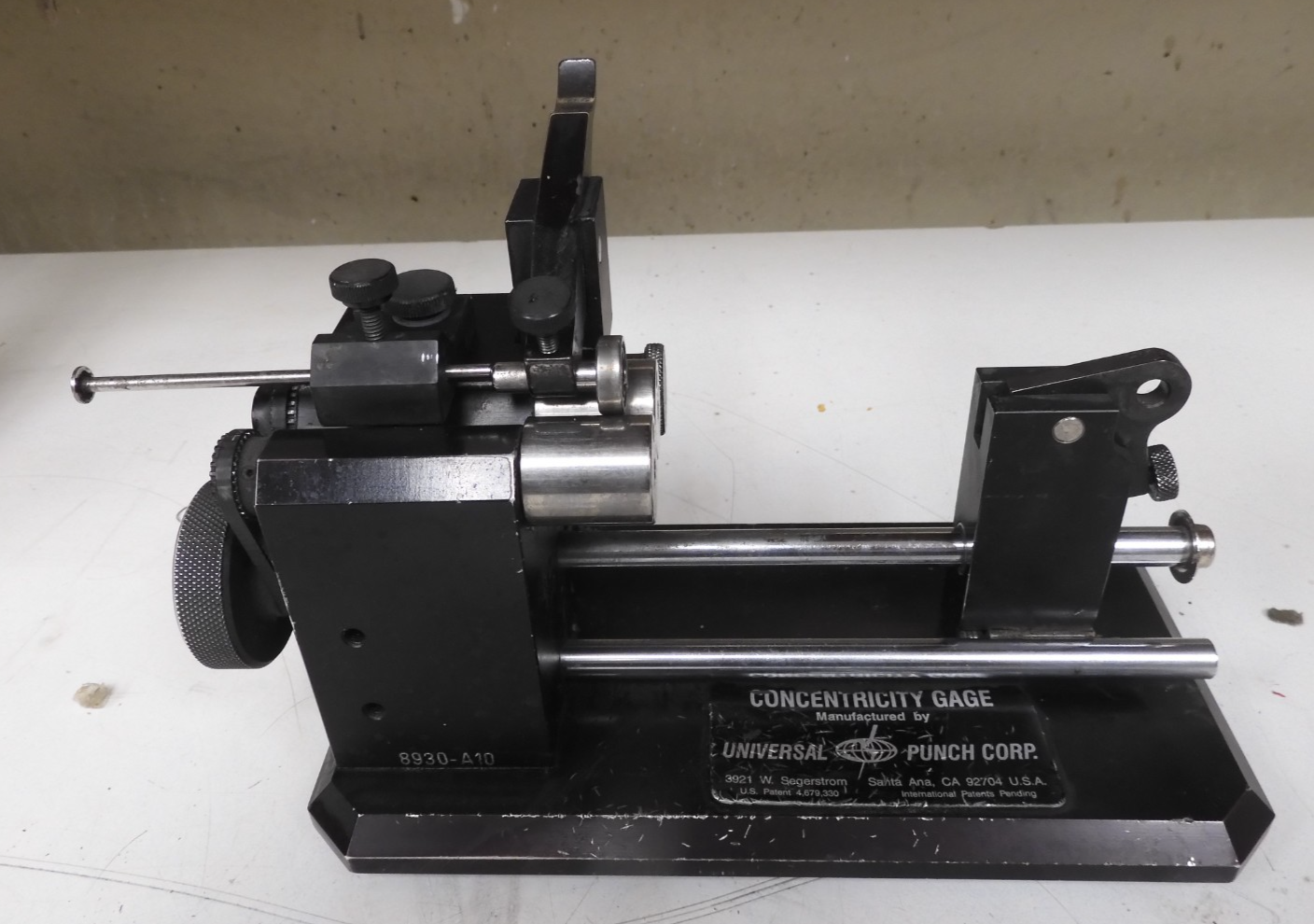 Universal Punch Corp. Concentricity Gaging Sytem - QJ24