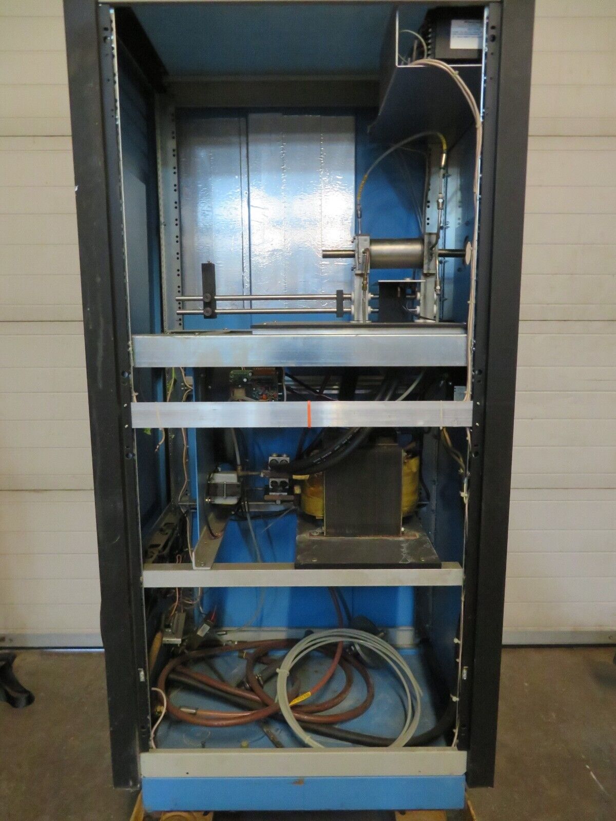 Advanced Energy Mikron M390 Ultra-fast Blackbody Calibration Sources 300 - 3000C - Image 5