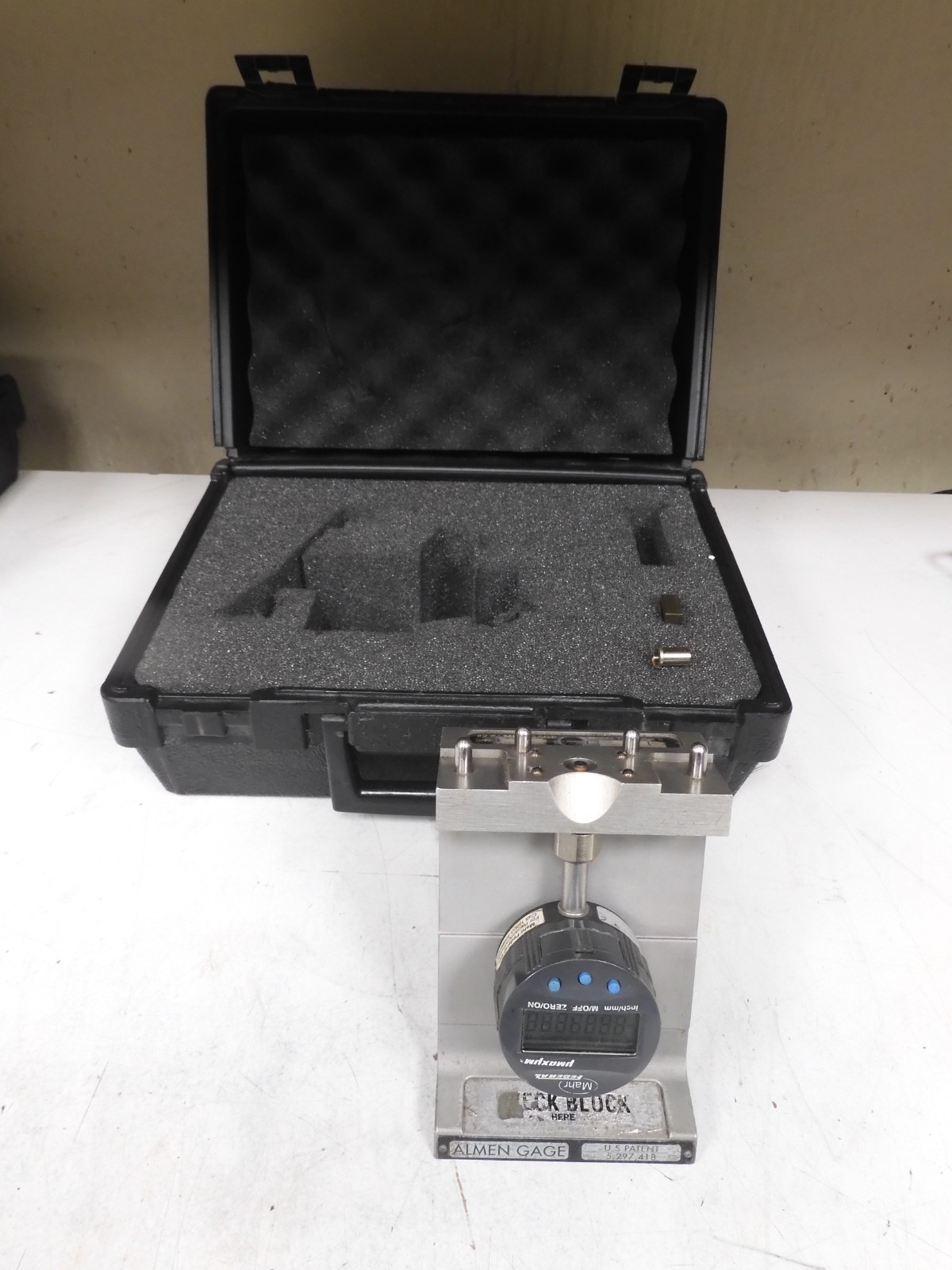 Almen Gage - model TSP-3 Rev. B - w/ Mahr Digital Indicator and case - QG68