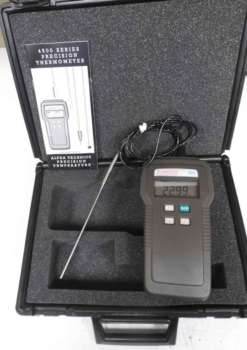 Alpha Technics - model 4500 Series Precision Thermometer w/ SP-642 probe - QA32