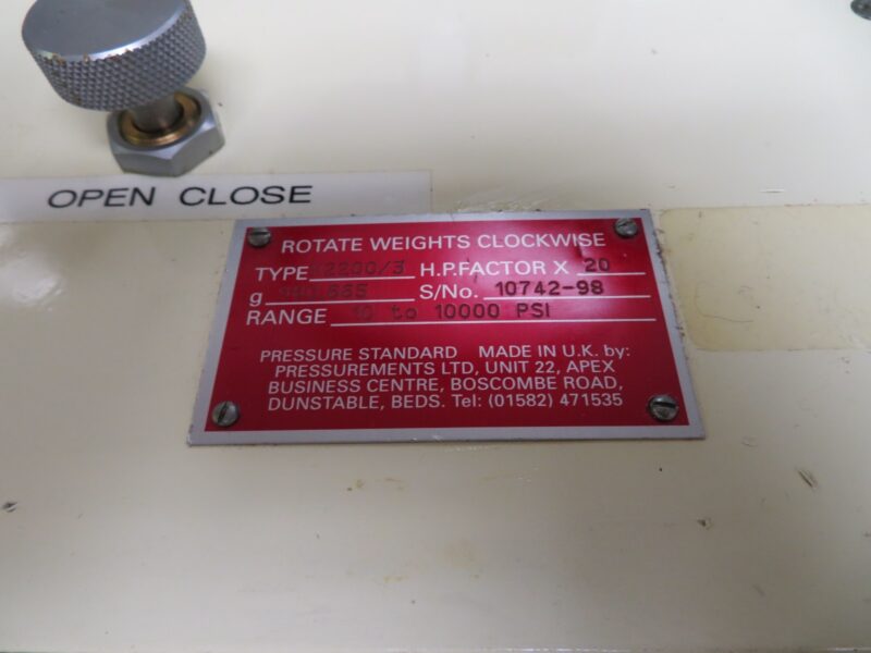 GE Pressurements M2200/3 10 - 10000 PSI Pressure Precision Deadweight Tester - Image 5