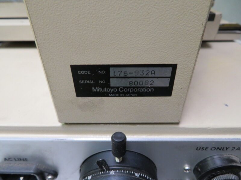 Mitutoyo 176-932A Toolmakers Microscope 30 or 100x Mitutoyo 2x Micrometer Heads - Image 11