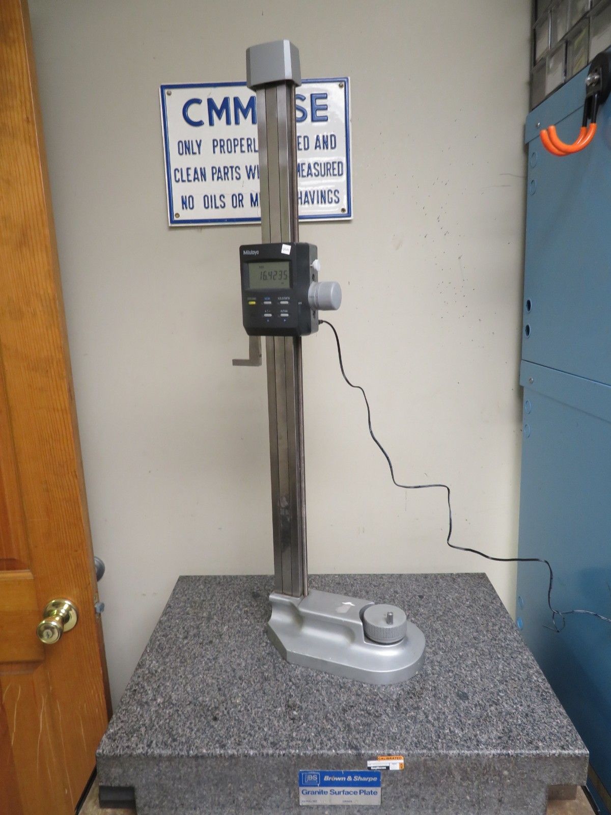 Mitutoyo Heightmatic 574-210-1 HDF 24" Digital Height Gage QG43