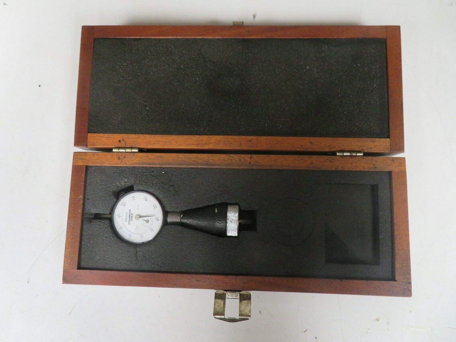 Mitutoyo model 526005C 090°/.001" Diameter Chamfer Check w/ case OY29 Bullseye