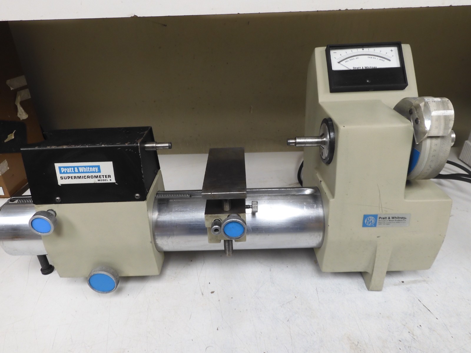 Pratt & Whitney Model B External Supermicrometer Measuring Machine, .00002" QK29