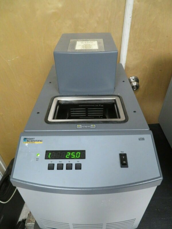 Fluke Hart Scientific 6330 Compact Temperature Calibration Baths 35 °C