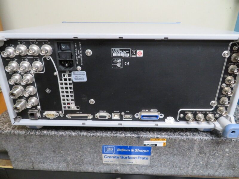 R&S SMU200A : Vector Signal Generator 100kHz - 3GHz PO73 - Image 9