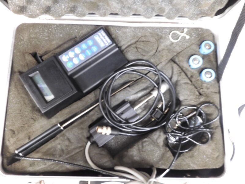 Alnor - model 8575 - Compuflow ThermoAnemometer w/ probes & Accessories - PU15 - Image 3