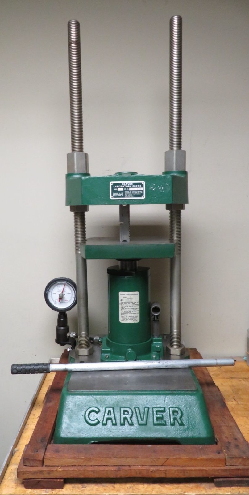 Carver Model 3853 M 25 ton Bench Top Manual Presses QE52