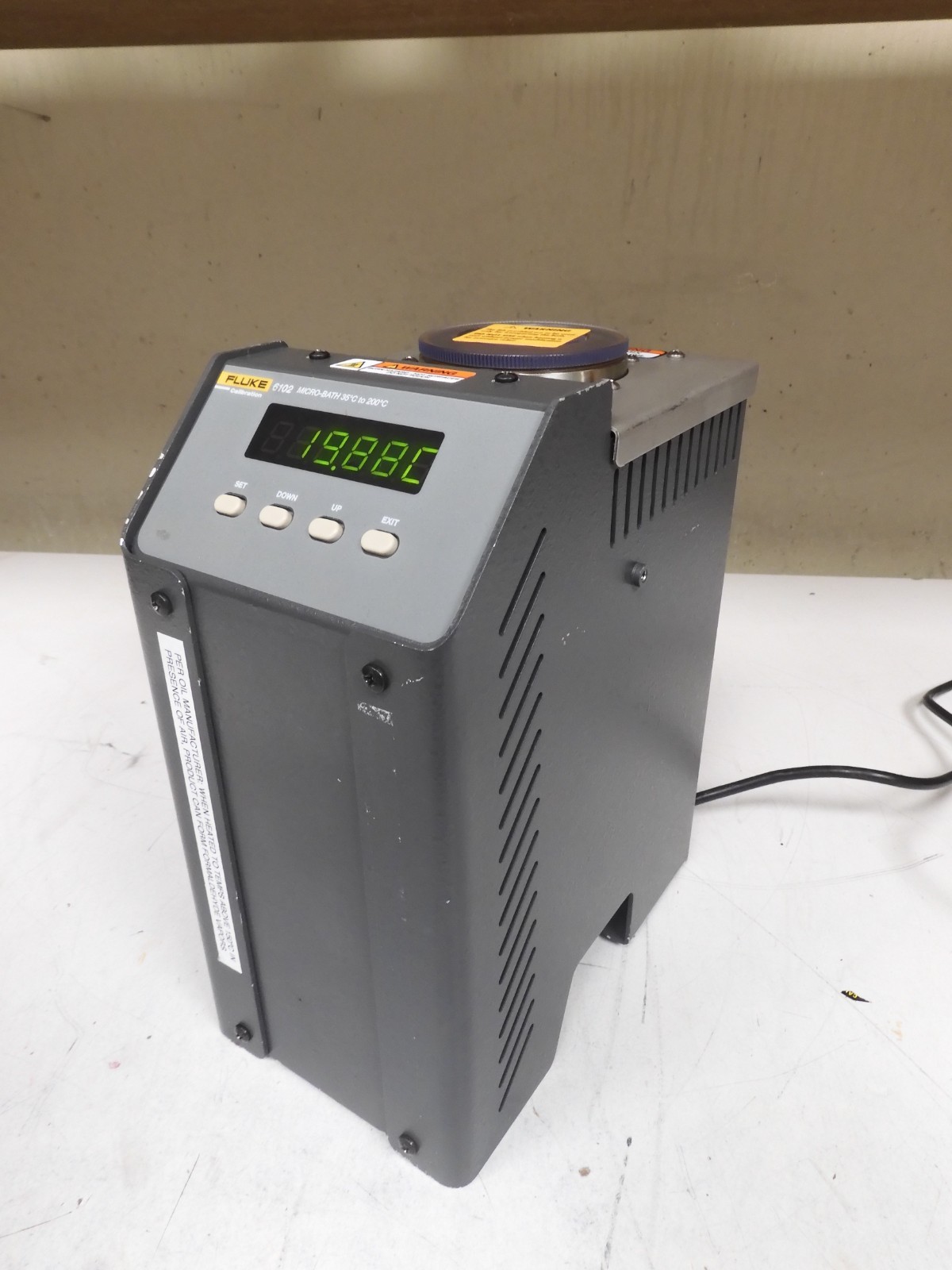 Hart Scientific/Fluke 6102 Liquid Temperature Bath Calibrator, 35 to 200°C QF35