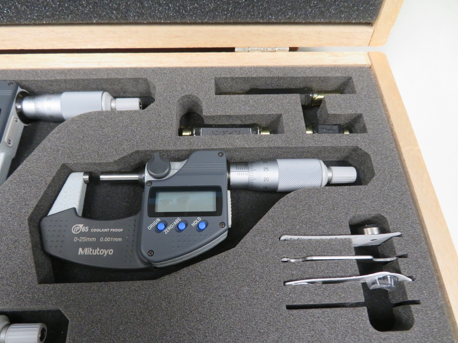 Mitutoyo IP65 Micrometer Set 293-963-30 0-100mm .001mm QK32 - Image 6