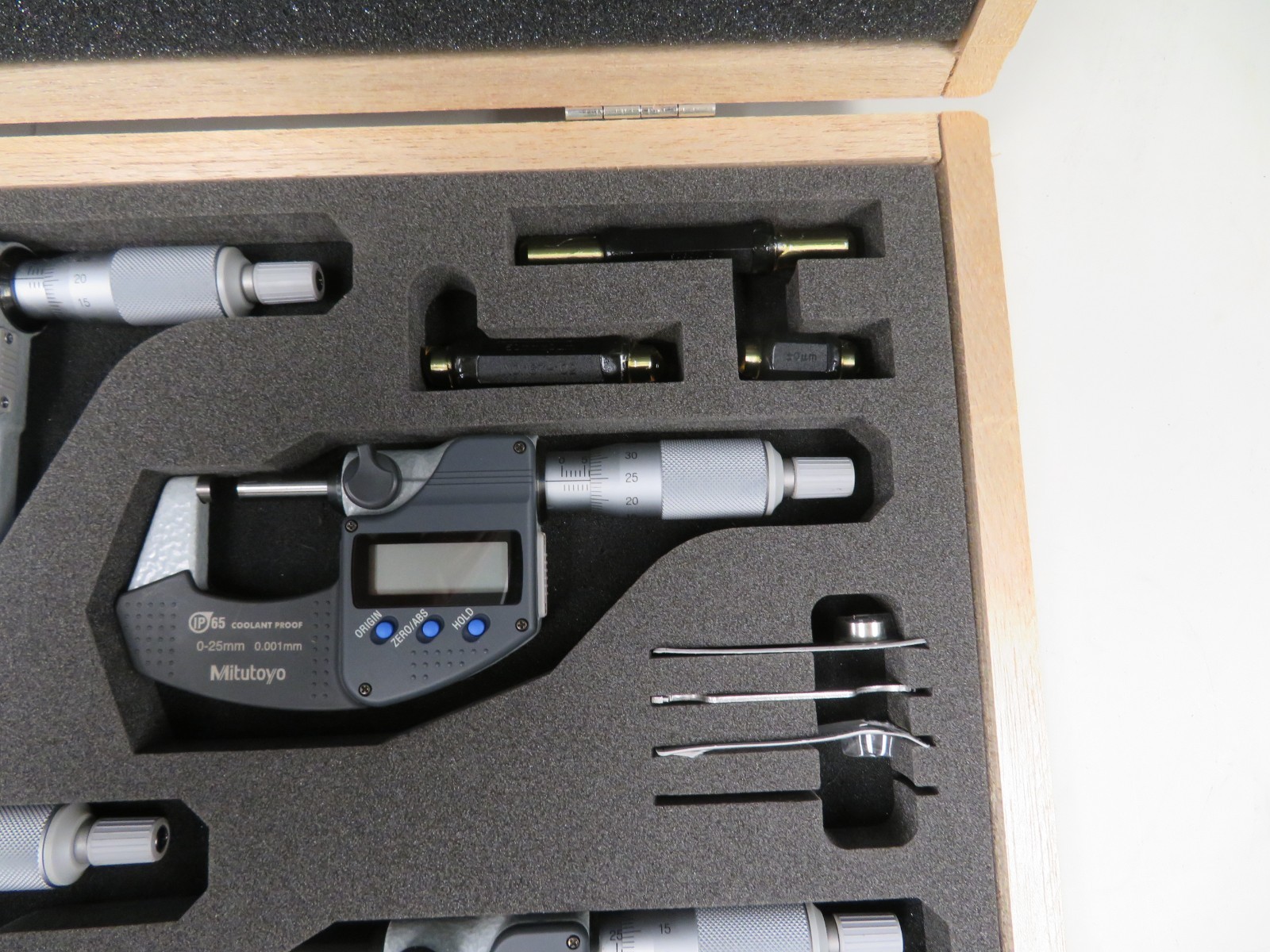 Mitutoyo IP65 Micrometer Set 293-963-30 0-100mm .001mm QK32 - Image 7