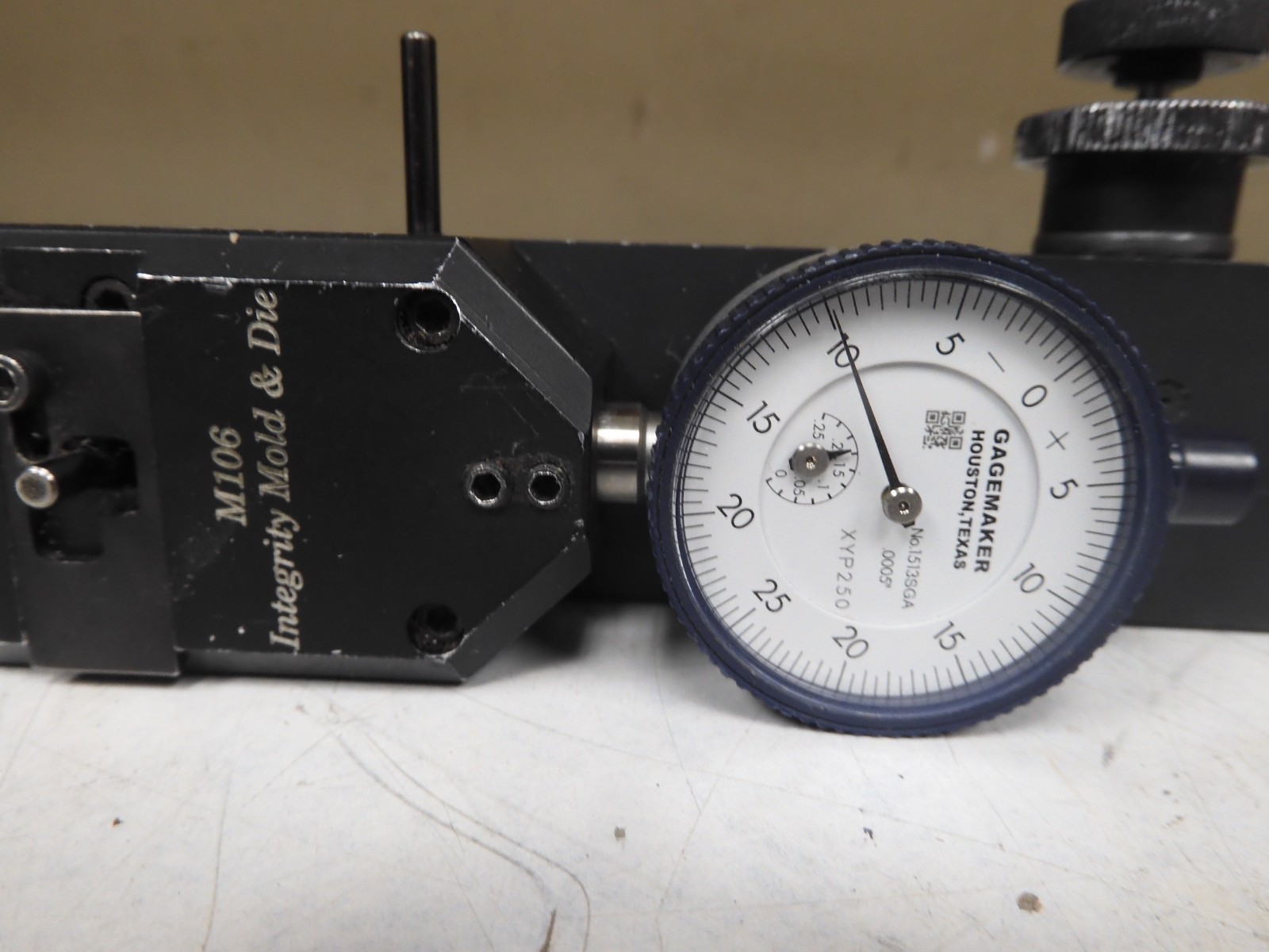 Mueller Gage - 77m - Range: 1/32" - 5 3/16" .0005" Shallow Diameter Gage - QF1 - Image 3