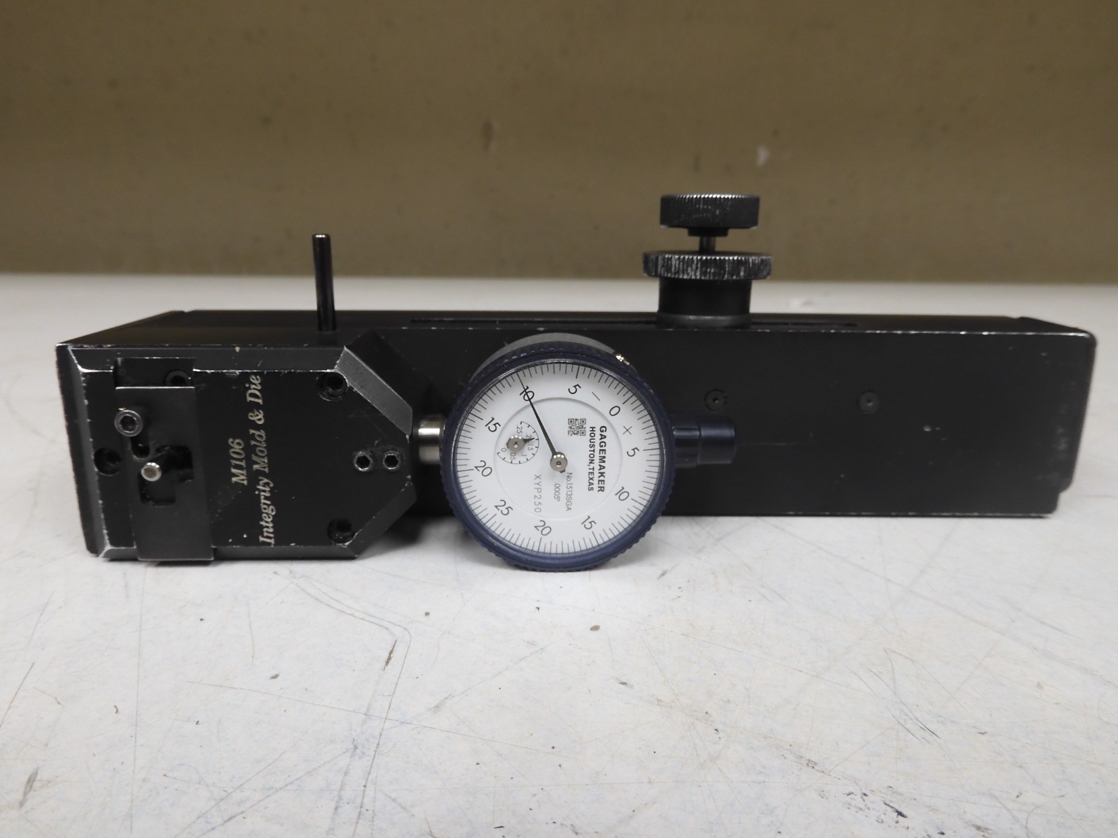 Mueller Gage - 77m - Range: 1/32" - 5 3/16" .0005" Shallow Diameter Gage - QF1